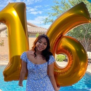 Meet your Posher, Vanessa